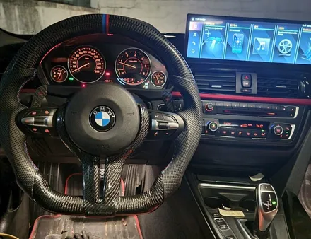 BMW 320d 카본M핸들+15인치 (무료코딩 + 패키지가) / 전남 여수
