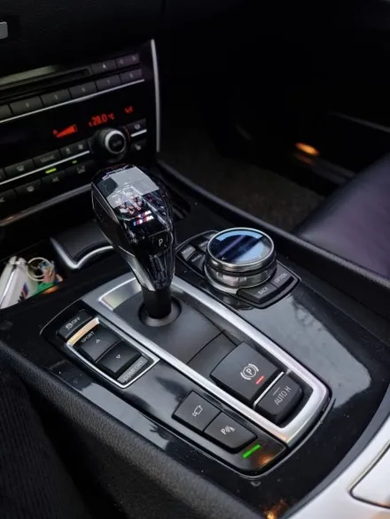 김포 인천 BMW F07 5GT M핸들 + 15인치 안드로이드 올인원 + 크리스탈기어봉 삼종세트 전국출장 시공 / 전남 여수