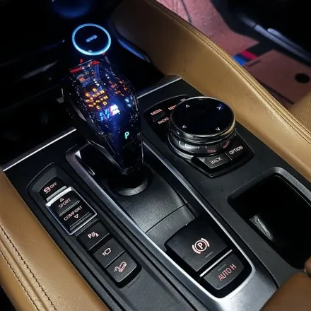 대구 김해 부산 BMW F16 X6 신형계기판 원격시동 15인치안드로이드올인원 크리스탈기어봉 시공 미스터커스텀 / 전남 여수