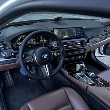 광양 여주 순천 BMW f10 520d m핸들 15인치 안드로이드올인원 시공 미스터커스텀 / 부산 해운대