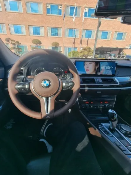 세종 대전 BMW F10 520d 핸들색상제작 M핸들 15인치 안드로이드올인원 전국출장 시공 / 전남 여수