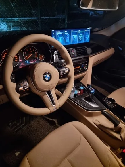대전 BMW 3시리즈 F30 320d 3종패키지 M핸들 (베이지가죽) 15인치 안드로이드올인원 크리스탈세트 시공 미스터커스텀 / 전남 여수