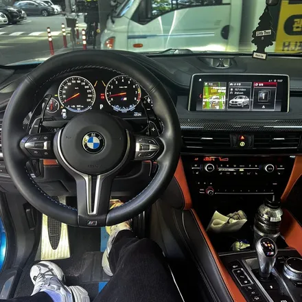 [부산/창원/울산] BMW F16 X6 15인치 안드로이드올인원 네비 교체로 실내 분위기 반전! - 미스터커스텀 / 부산 해운대