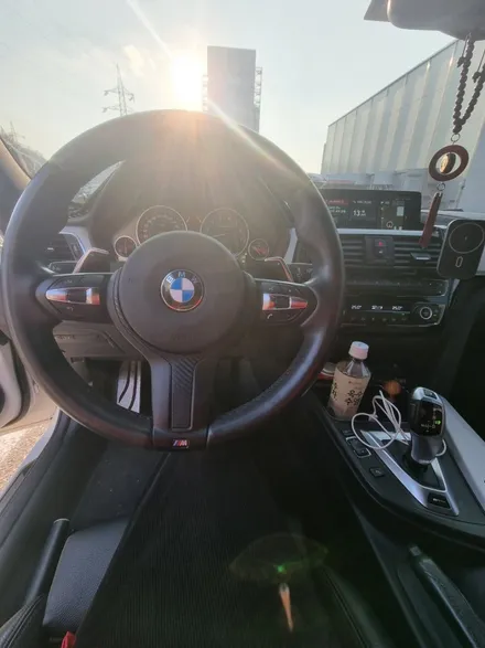 여수 순천 광양 BMW F30 330e 크리스탈기어봉 시공 미스터커스텀 / 전남 여수