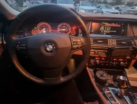 순천 여수 광양 BMW F10 520d M핸들 15인치 안드로이드올인원 시공 미스터커스텀 / 전남 여수