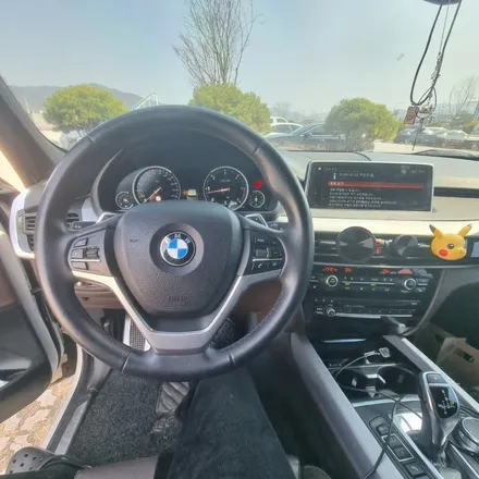 경상남도 거창 BMW F15 X5 M핸들 15인치 안드로이드올인원 2종패키지 시공 미스터커스텀 / 전남 여수