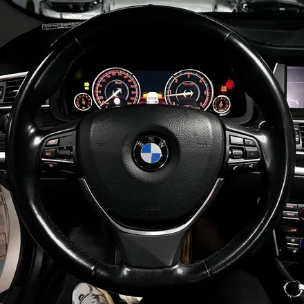 [광양/순천/창원] BMW F07 5GT M핸들 15인치 안드로이드올인원 2종패키지 시공 - 미스터커스텀 / 부산 해운대