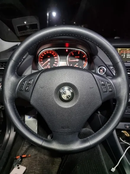 청주 대전 충남 BMW E84 X1 M핸들 시공 미스터커스텀 / 전남 여수