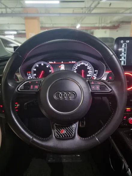 Audi A7 기본 D컷 핸들 / 전남 여수