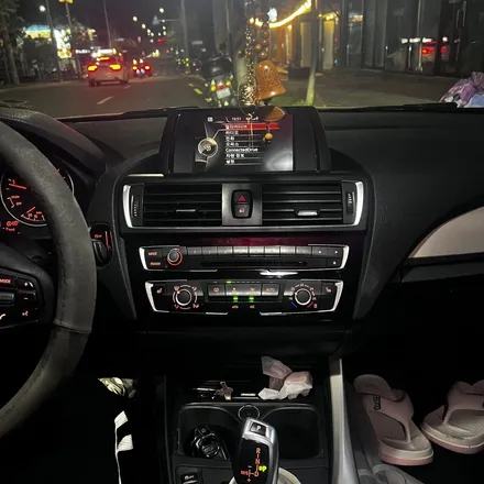 [구미/부산/대구] BMW f20 118d M핸들(크루즈활성화) + 12.3인치 카플레이&안드로이드오토 디스플레이 시공 - 미스터커스텀 / 부산 해운대