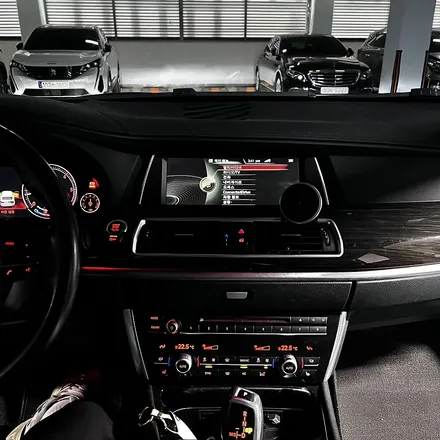 [광양/순천/창원] BMW F07 5GT M핸들 15인치 안드로이드올인원 2종패키지 시공 - 미스터커스텀 / 부산 해운대