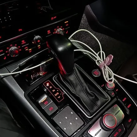 부산 대구 김해 아우디 A6 카본 R8 핸들 카본 기어봉 튜닝 미스터커스텀 / 부산 해운대
