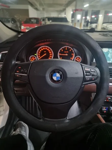 부산 BMW F07 5GT 2종패키지 M핸들 15인치 안드로이드올인원 시공 - 미스터커스텀 / 전남 여수