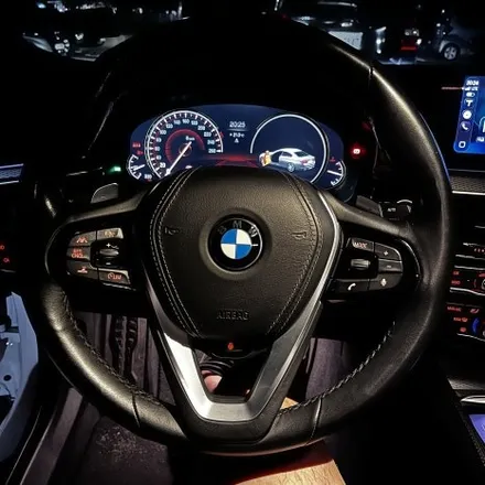 부산 BMW G30 520D M핸들 (열선 + 진동 + ACC) 풀옵션 시공 미스터커스텀 / 전남 여수