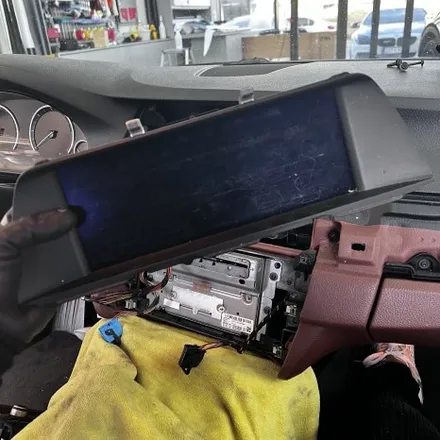부산 대구 김해 BMW F10 520d 브라운 m핸들 15인치 안드로이드올인원 시공 미스터커스텀 / 부산 해운대