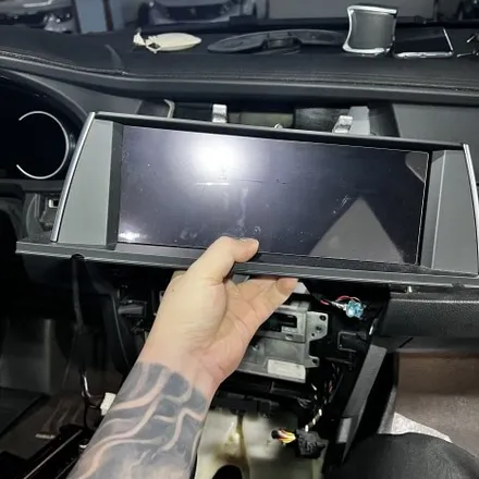 [광양/순천/창원] BMW F07 5GT M핸들 15인치 안드로이드올인원 2종패키지 시공 - 미스터커스텀 / 부산 해운대
