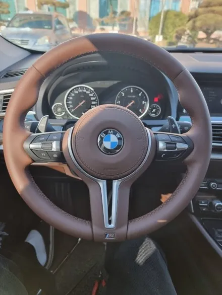 세종 대전 BMW F10 520d 핸들색상제작 M핸들 15인치 안드로이드올인원 전국출장 시공 / 전남 여수