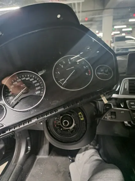 부산 경남 BMW F34 3GT 3종패키지 디지털계기판 M핸들 15인치 안드로이드올인원 시공 / 전남 여수