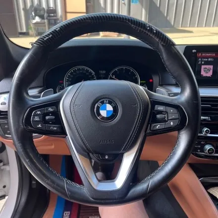 대전 BMW G30 520D CS핸들 크리스탈기어봉 2종패키지 시공 미스터커스텀 신형M핸들 BMW신형핸들 / 전남 여수
