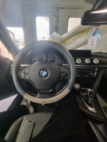 순천 광양 BMW 3시리즈 f30 320d 카본M핸들 시공 미스터커스텀 / 전남 여수