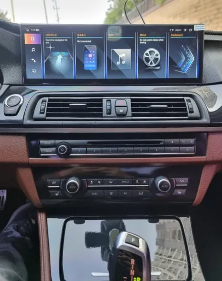 당진 아산 서산 BMW F10 520d 3종패키지 원격시동 M핸들 15인치 안드로이드올인원 시공 / 전남 여수