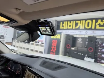 울산 BMW X7  블랙박스 수리 고장  ●  [ 아이나비 QXD 블랙박스 교체 설치 장착 ] / 울산 중구