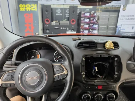 울산 안드로이드 올인원  설치 ● 안드로이드 네비 설치 잘 하는 곳 [ 지프 레니게이드 ] / 울산 중구