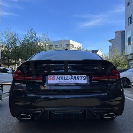 [GGMALL파츠] BMW G30 LCI 530i 카본사이드립, 컴페티션 스포일러, 카본 에어브리더, 카본그릴 장착 / 김포시 마산동