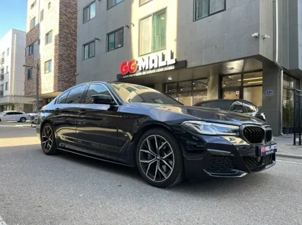 [GGMALL파츠] BMW G30 LCI 530i 카본사이드립, 컴페티션 스포일러, 카본 에어브리더, 카본그릴 장착 / 김포시 마산동