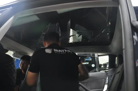 테슬라 모델Y 전체 틴팅 시공 영종도 레이노 썬팅 전문점