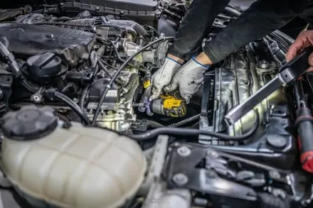 분당 알터네이터 교환 BMW 320d 겉벨트 웜기어 교환 전기부터 조향까지, 핵심 3종 정비 / 성남시 분당구 서현동