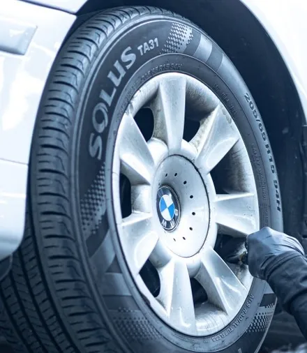 분당 모드개러지 BMW 520i 로우빔 라이트&엔진오일 교환 / 성남시 분당구 서현동