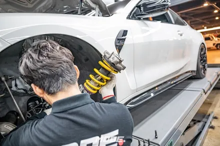 분당 서스펜션 튜닝 / BMW M4 / KW 캠버플레이트 교체 / 모드개러지 / 성남 분당, 서현, 판교,