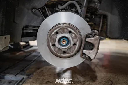 벤츠 E300 브레이크 오일 교환! (feat. TRW DOT 4)  분당 모드개러지 / 성남 분당, 서현, 판교,