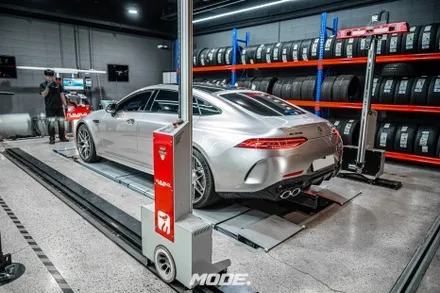 벤츠 AMG GT 43 엔진오일 교환 휠 얼라인먼트 빠르고 정확하게! 분당 모드개러지 / 성남 분당, 서현, 판교,