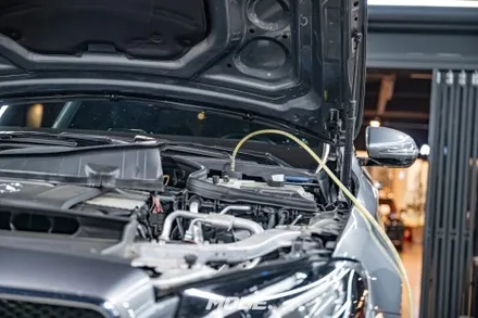 벤츠 E300 브레이크 오일 교환! (feat. TRW DOT 4)  분당 모드개러지 / 성남 분당, 서현, 판교,