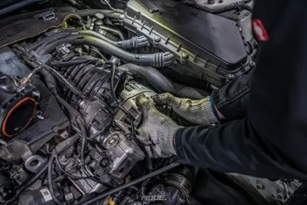 분당 알터네이터 교환 BMW 320d 겉벨트 웜기어 교환 전기부터 조향까지, 핵심 3종 정비 / 성남시 분당구 서현동