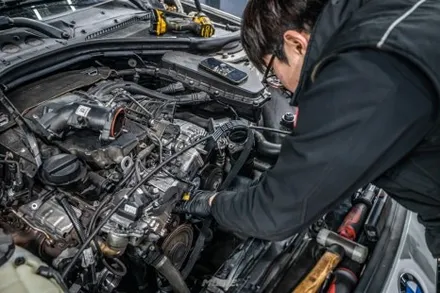분당 알터네이터 교환 BMW 320d 겉벨트 웜기어 교환 전기부터 조향까지, 핵심 3종 정비 / 성남시 분당구 서현동