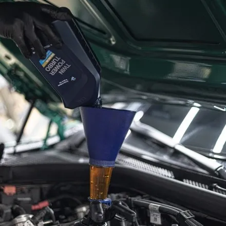 분당 모드개러지 엔진오일 교환,에어필터 재생 BMW M3 / 성남시 분당구 서현동