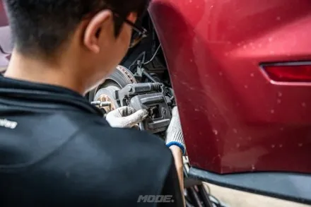분당 브렘보 브레이크 패드 교환 포드 머스탱 컨버터블 / 성남시 분당구 서현동