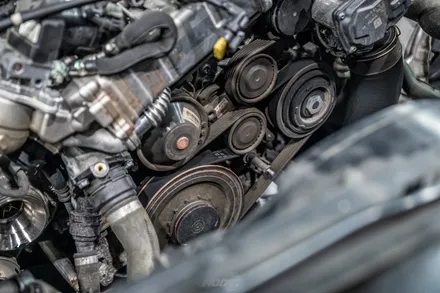 분당 알터네이터 교환 BMW 320d 겉벨트 웜기어 교환 전기부터 조향까지, 핵심 3종 정비 / 성남시 분당구 서현동