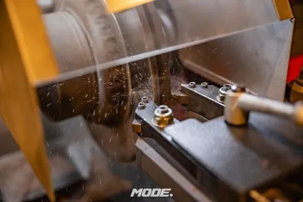 벤츠 E300 브레이크 오일 교환! (feat. TRW DOT 4)  분당 모드개러지 / 성남 분당, 서현, 판교,