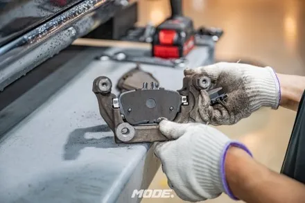 벤츠 E300 브레이크 오일 교환! (feat. TRW DOT 4)  분당 모드개러지 / 성남 분당, 서현, 판교,