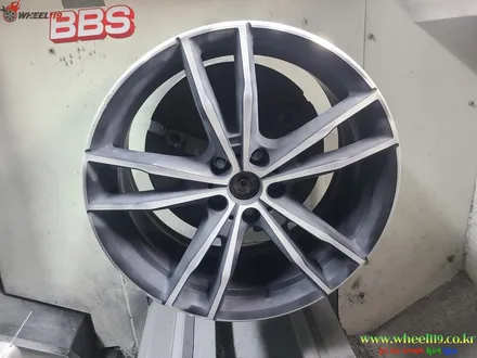 bmw g20 330e 다이아컷팅 휠복원(휠수리) / BMW / 3시리즈 (G20) / 부천, 광명