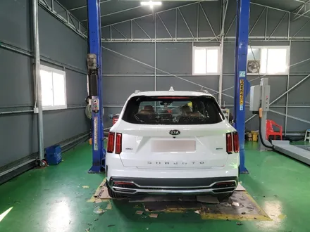 쏘렌토 MQ4신차패키지 스타일 6번 레인보우 V90!! / 수원시 오목천동