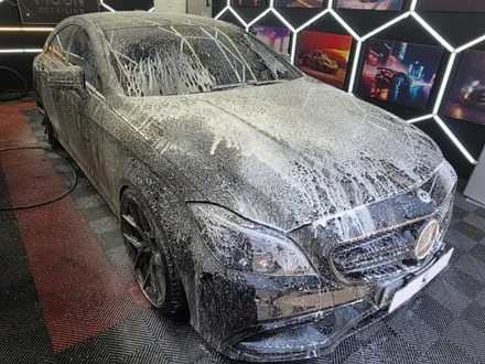 벤츠 CLS63 AMG, 퍼포먼스만큼 강력한 디테일링 케어 대전시 대덕구 비래동 세차 광택 유리막코팅 / 대전 대덕구 비래동