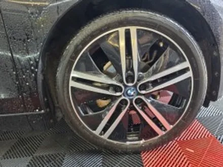 BMW I3 프리미엄 세차 케어 - 비자국까지 말끔하게 외장 관리는 대덕구 비래동 문디테일링 / 대전 대덕구 비래동