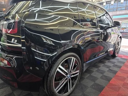 BMW I3 프리미엄 세차 케어 - 비자국까지 말끔하게 외장 관리는 대덕구 비래동 문디테일링 / 대전 대덕구 비래동