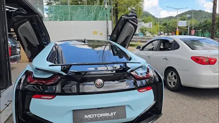 bmw i8 사틴 전체 랩핑, 기존 필름 제거부터 완벽 시공까지 (모토슈트) / 부천, 인천
