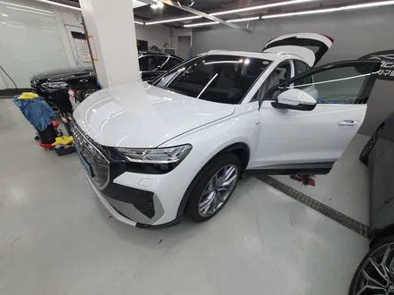 송파 AUDI Q4 e tron - 아우디 q4 이트론 기본형 블랙박스 설치! / 잠실, 삼전, 송파